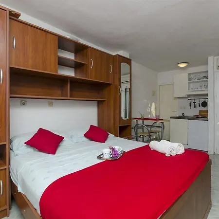 Aida Apartman Omiš